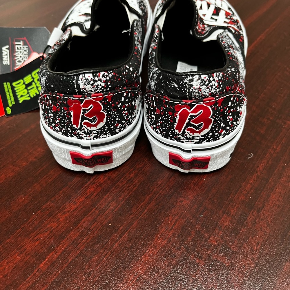NWT. Jason Voorhees vans. Authentic. - Picture 2 of 5